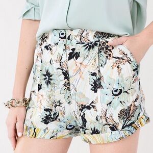*NWT Diane Von Furstenberg Nathalie Astrantia Tulip Shell Crepe Shorts